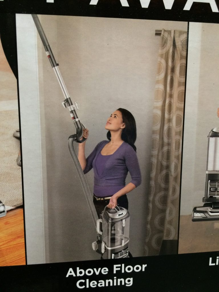 Costco1752553SharkNavigatorProfessionalLiftAwayUprightVACuse1