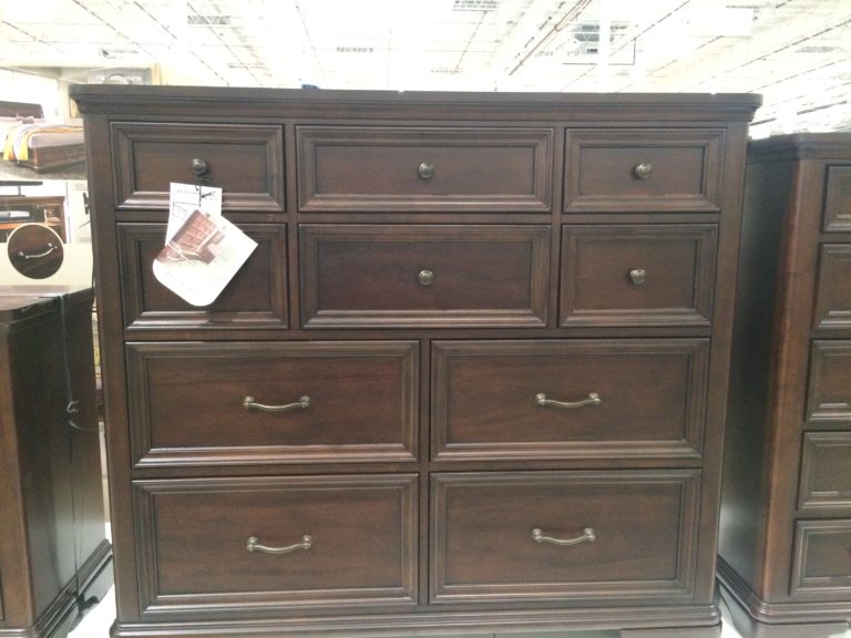 Universal Broadmoore Gentleman’s Chest CostcoChaser