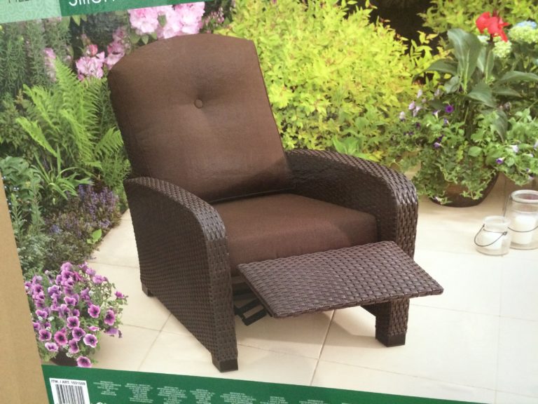 Costco1031559OutdoorWovenReclinerpic CostcoChaser
