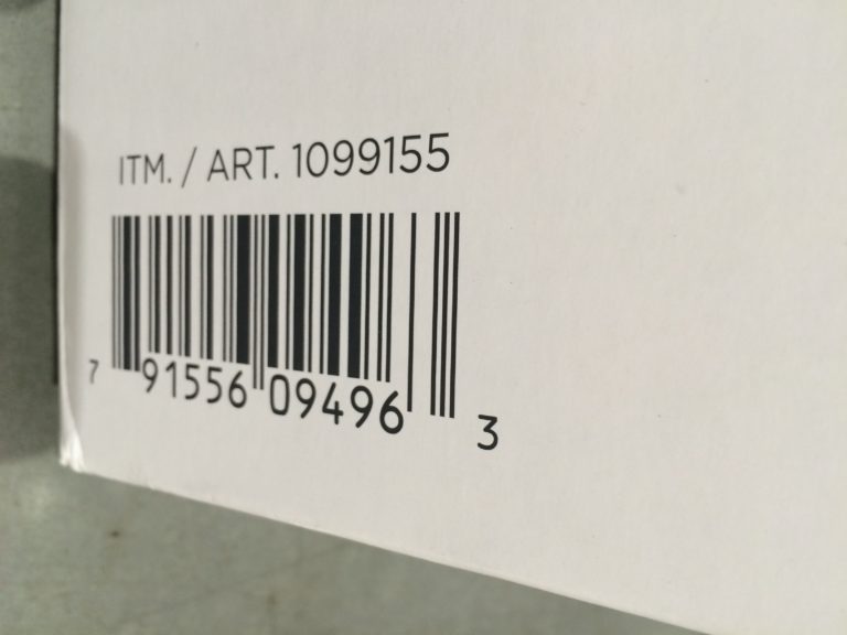 Costco-1099155-American-Standard-Elongated-Slow-Close-Toilet-Seat-bar