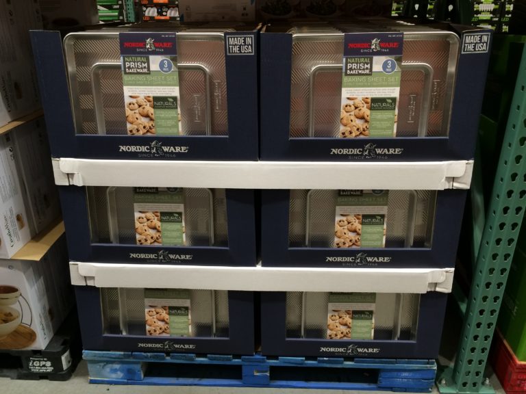 Costco1071570NordicWare3PCPrismAluminumBakingSheetsall