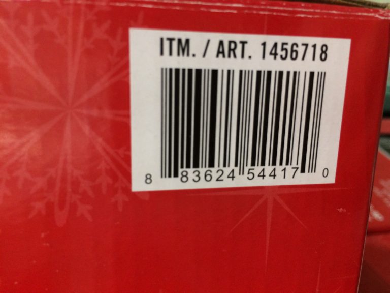 Coost1456718CandyCanePathwayLightsbar CostcoChaser