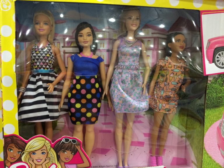 Costco953027BarbieLimoFashionistasGiftSetface CostcoChaser