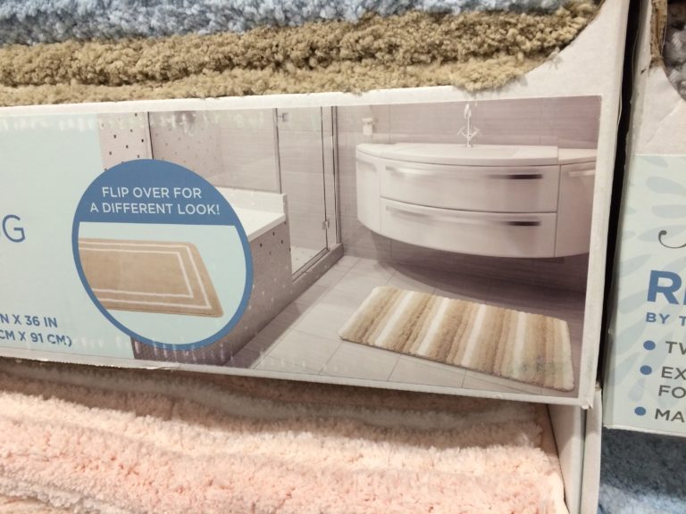 Costco1188944TownCountryReversibleBathRuguse CostcoChaser