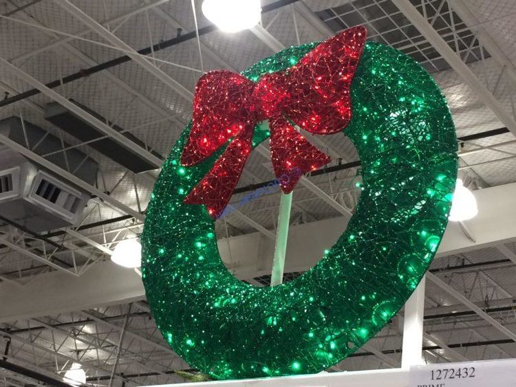 Costco-1900289-36-LED-Wreath