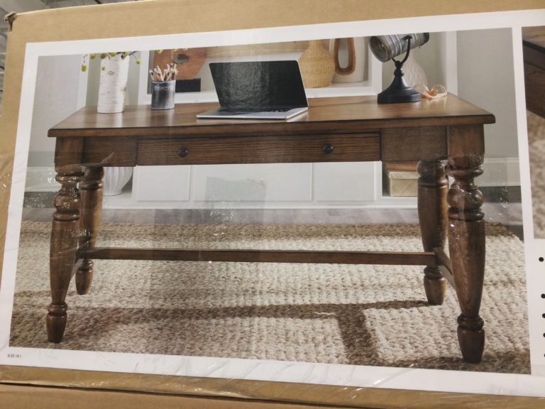 Costco190010260WritingDesk1 CostcoChaser