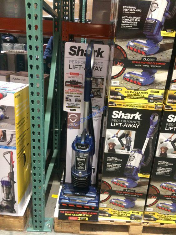 Shark Duoclean UV700 with Zero M Lift-Away Upright Vacuum