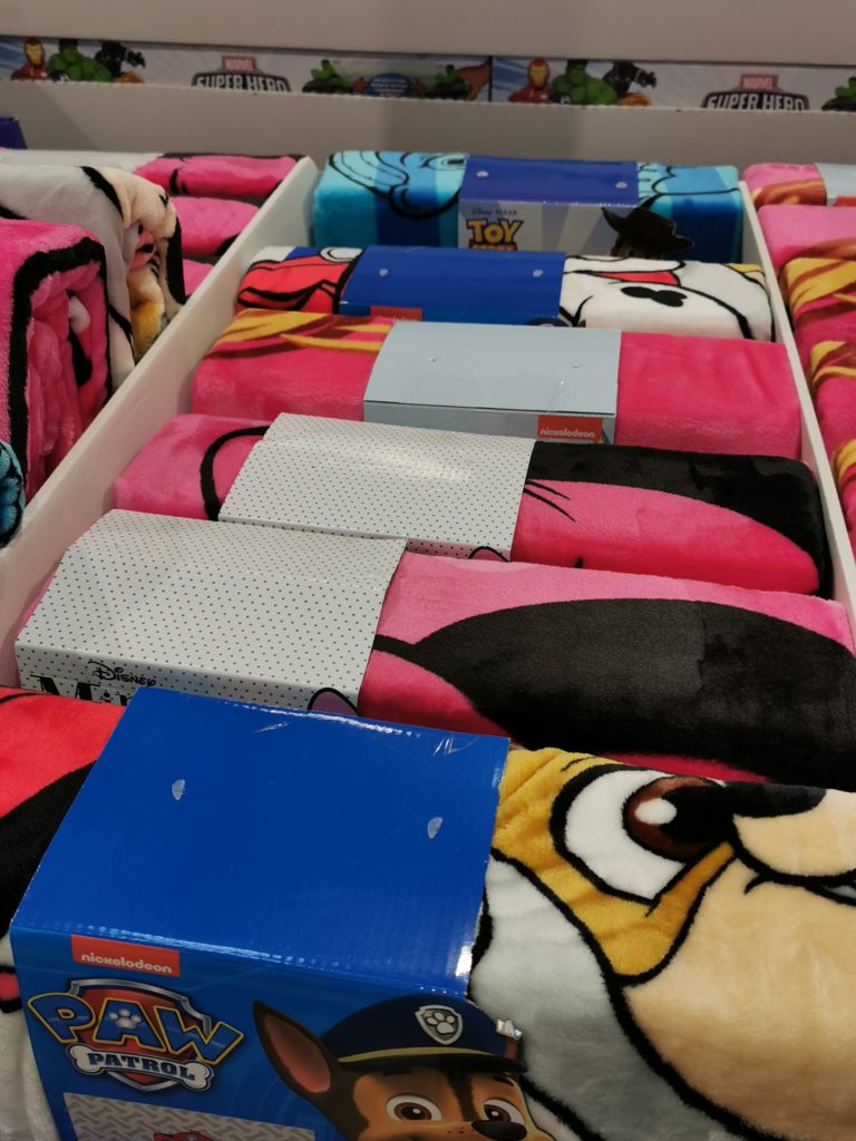 Costco1343351LicensedPlushThrow CostcoChaser