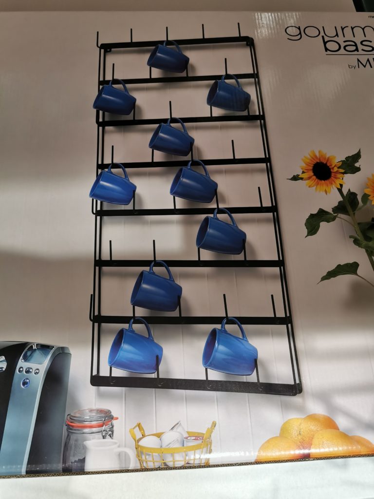 Costco1360486GourmetBasicsbyMikasaWillowMugRack2 CostcoChaser