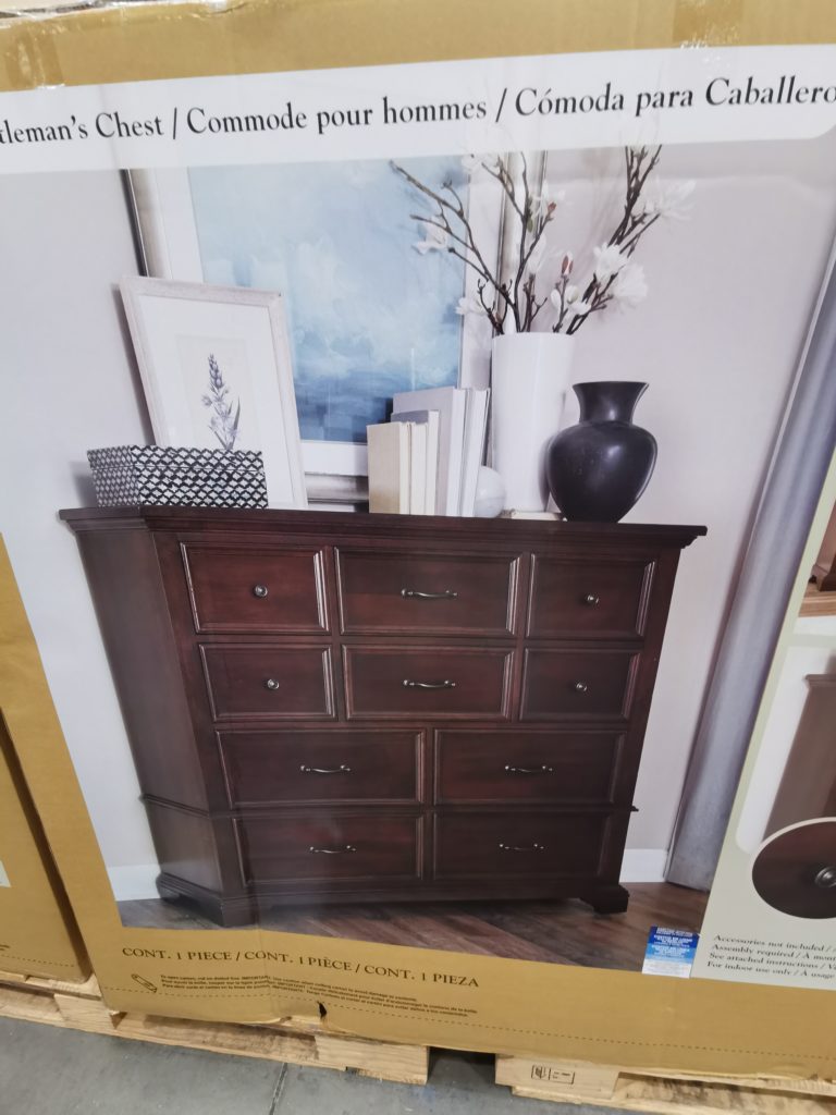 Costco2000295UniversalBroadmooreFergusGentlemansChest1 CostcoChaser