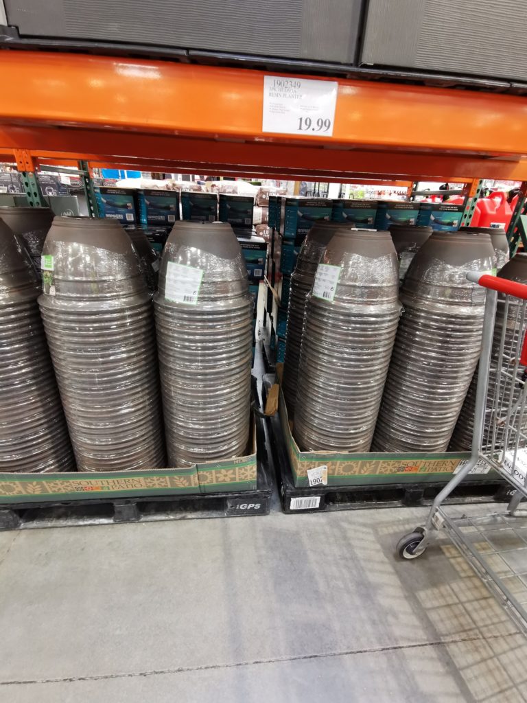 Costco1902349HudsonResinPlanterall CostcoChaser