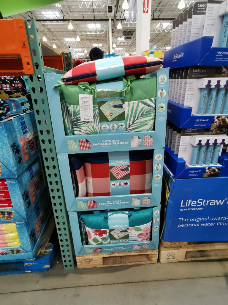 Costco1522210BHFIndoorOutdoorBlanketall CostcoChaser