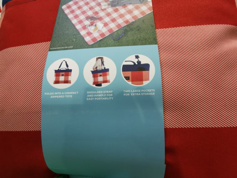 Costco1522210BHFIndoorOutdoorBlanket1 CostcoChaser