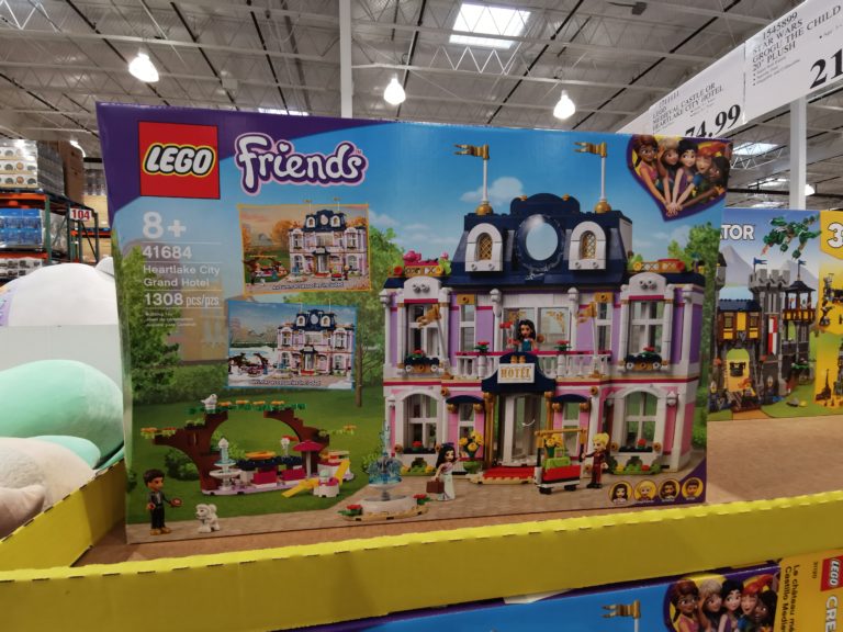 Costco1711111LEGOMedievalCastleHeartlakeCityHotel1 CostcoChaser