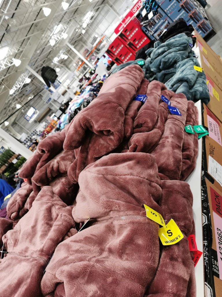 Costco150530232DegreesLadiesPlushJacketall1 CostcoChaser