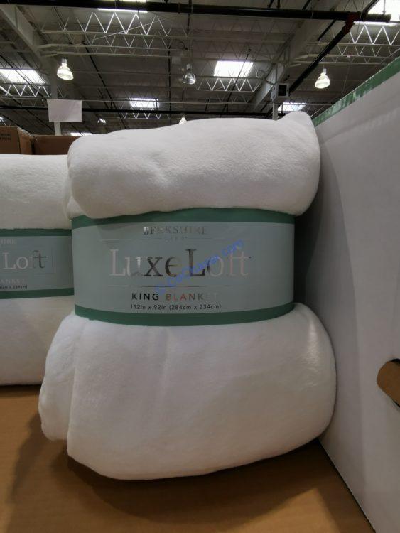 Costco15443331544332BerkshireSolidPlushBlanket1 CostcoChaser