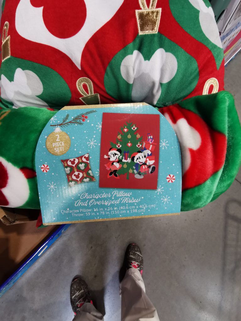 Costco1552300LayFrancoLicensedCharacterThrowPillowSet1
