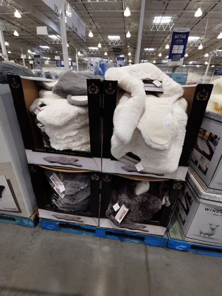 Mon Chateau Faux Fur Single Accent Rug CostcoChaser