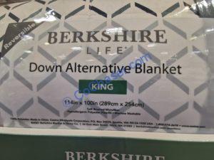 Costco-1590116-1590117-Berkshire-Down-Alternative-Blanket3