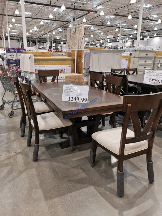 Findley 7-piece Dining Set