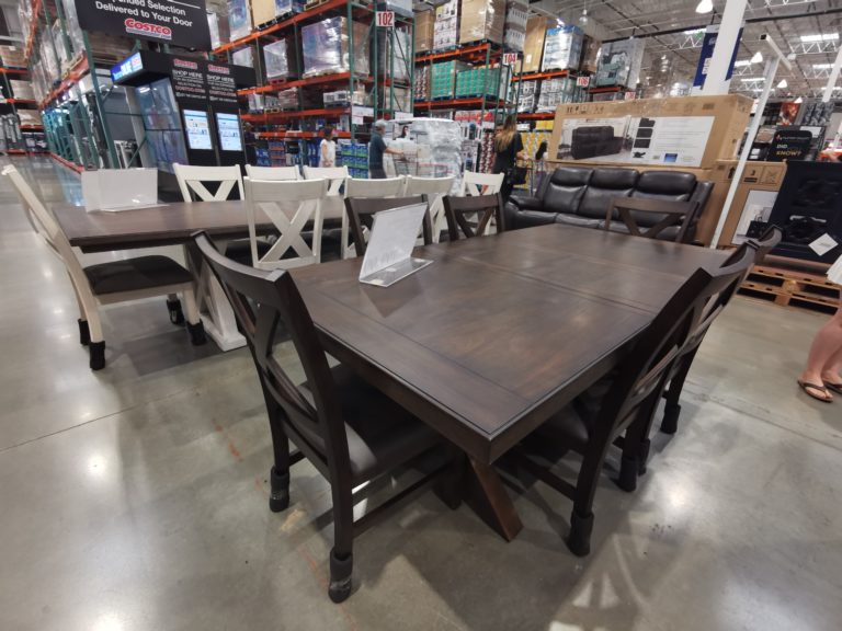 Bayside Furnishings Blakely 7piece Dining Set. Model CSC7PD1223