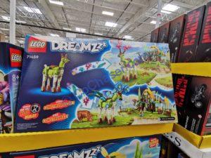 Costco-1021972-LEGO-Minecranft-Crafting-Box-Dreamzzz-Stable2
