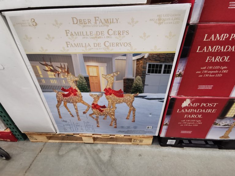 Costco1600427LightedLEDDeerFamily1 CostcoChaser